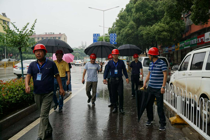 热烈庆祝公司承建江夏區(qū)文(wén)化路道路申评市政工